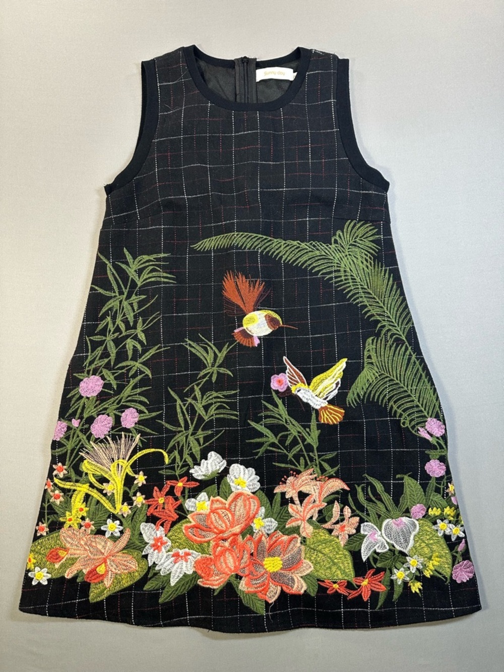 Sunny Day Embroidered Shift Sleeveless Mini Dress Tropical Florals/Birds - Small